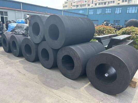 Ketahanan cuaca Fenders karet silinder dengan penyerapan energi yang tinggi Cocok untuk kapal tarik Barges dan kapal kargo