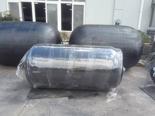 Fender Busa EVA Padat Menawarkan Perlindungan Permukaan Bebas Gores untuk Pelabuhan dan Kapal Laut Didukung Garansi 24 Bulan