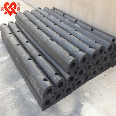 Kapasitas Beban Padat D Fender Karet Tahan cuaca yang sangat baik Pemasangan bolted