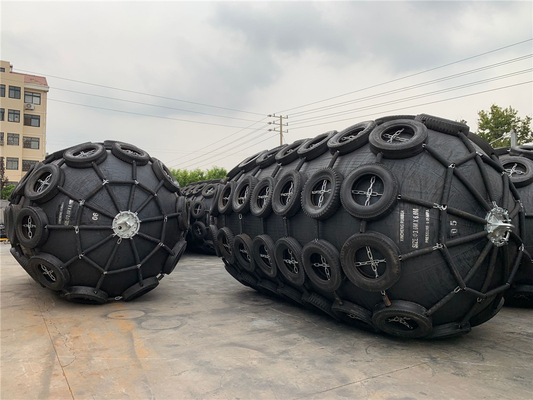 Fenders Pneumatic Laut Hitam 3,3 * 6,5m untuk Kinerja tahan lama