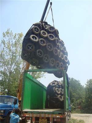 Garansi 2 Tahun Yokohama Pneumatic Fenders dengan bahan karet dan Hot Galvanizing Flange