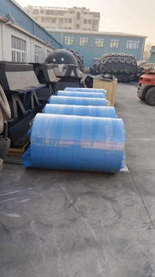 60-85HA Kekerasan Fender Karet Silinderik untuk penyerapan energi dampak