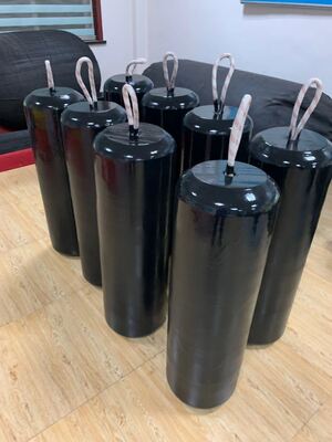 Fender yang diisi dengan busa poliuretan dan busa karet yang dirancang untuk menghindari tabrakan dan meningkatkan perlindungan dampak