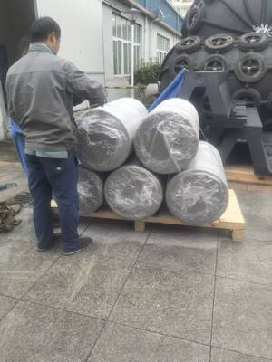 Karet busa poliuretan PU Marine Fender dengan elastisitas yang sangat baik dan ketahanan terhadap stres lingkungan laut