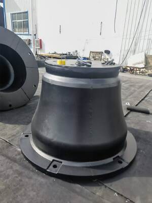 CCS Certified Cone Rubber Fender SGS Disetujui Peralatan Perlindungan Pelabuhan Laut tahan lama untuk aplikasi berlabuh dan berlabuh kapal
