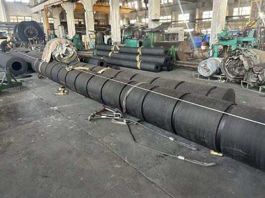 Fender Roller Tugboat Low Maintenance Tinggi 200mm 450mm Dirancang untuk Mengurangi Biaya Pemeliharaan dan Meningkatkan Keselamatan Tugboat