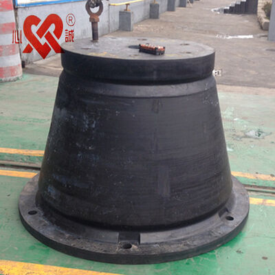 CCS Certified Cone Rubber Fender SGS Disetujui Peralatan Perlindungan Pelabuhan Laut tahan lama untuk aplikasi berlabuh dan berlabuh kapal